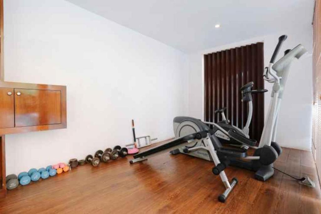 Favor Hotel Makassar City Center By Life Exteriör bild